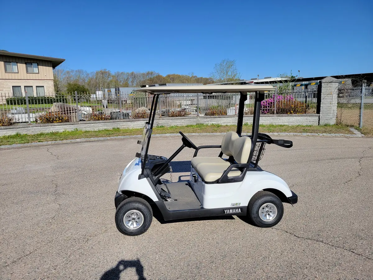 2025 Yamaha Drive EFI Gas photo 2
