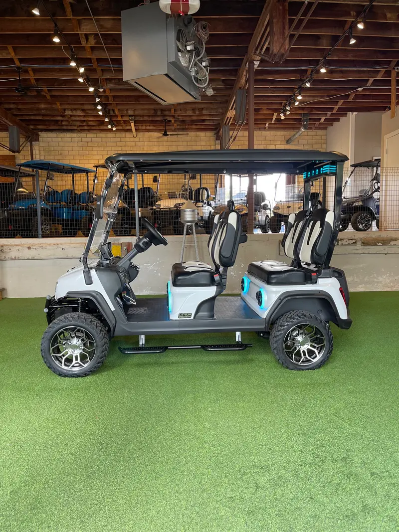 2026 Evolution D5 Maverick 4+2 photo 2
