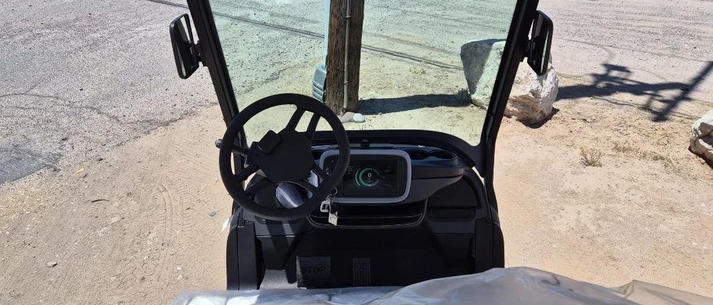 2027 Club Car Onward HP Lithium-Ion photo 2