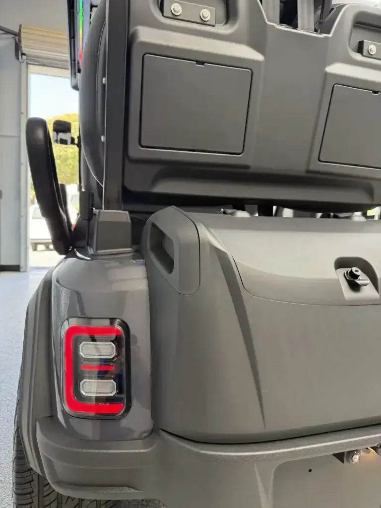 2025 Epic Carts E40FX photo 11