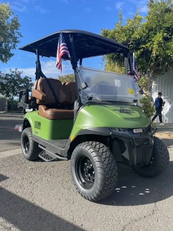 2026 E-Z-GO RXV ELiTE Lithium photo 1