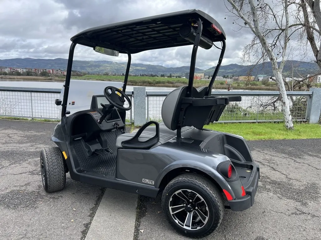 2026 E-Z-GO Freedom ELiTE Lithium photo 3