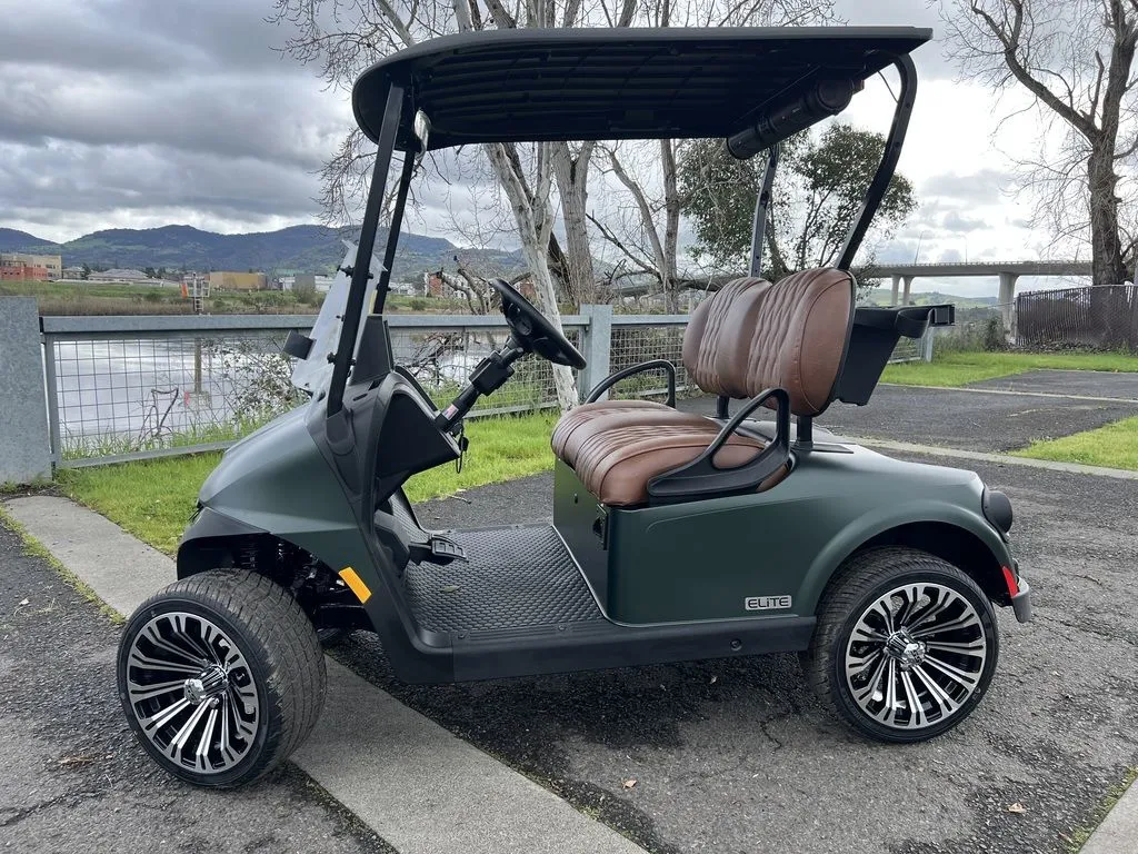 2026 E-Z-GO Freedom ELiTE Lithium photo 2