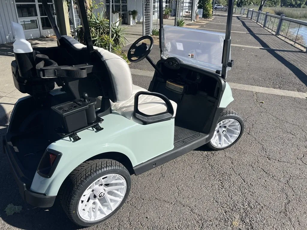 2021 E-Z-GO Freedom ELiTE Lithium photo 5