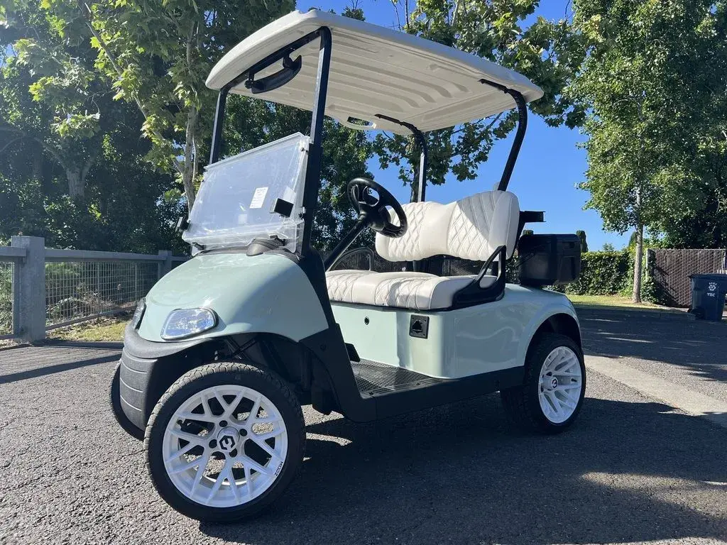 2021 E-Z-GO Freedom ELiTE Lithium photo 1