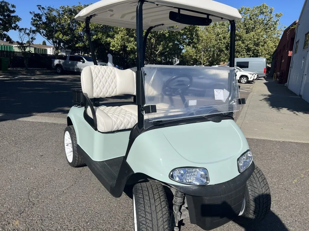 2021 E-Z-GO Freedom ELiTE Lithium photo 2