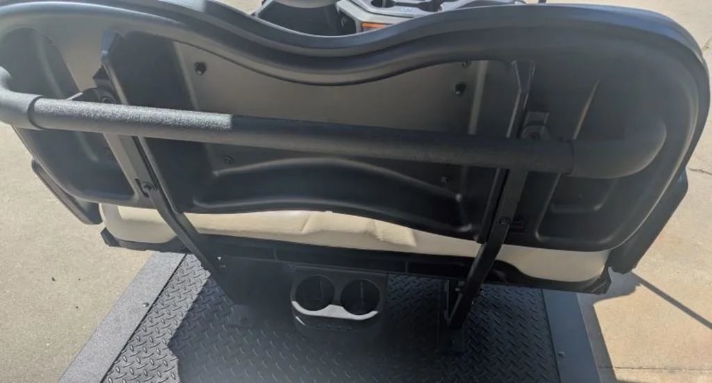 2024 Yamaha Drive2 Concierge® 4 Powertech AC photo 4