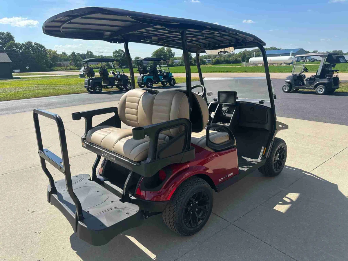 2027 E-Z-GO EXPRESS 4 TOURING ST photo 10