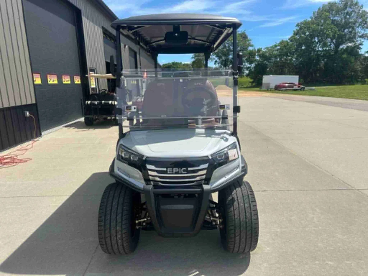 2026 Epic Carts E40FX photo 11