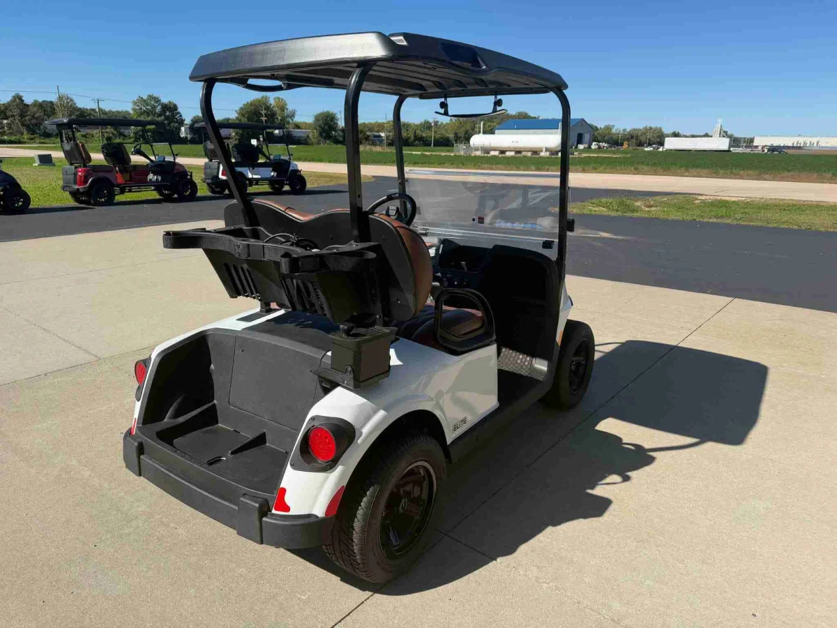 2026 E-Z-GO Freedom photo 7