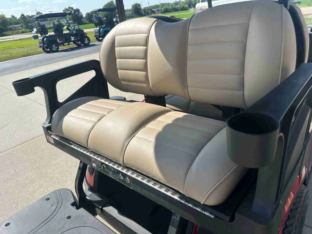 2027 E-Z-GO EXPRESS 4 TOURING ST photo 7
