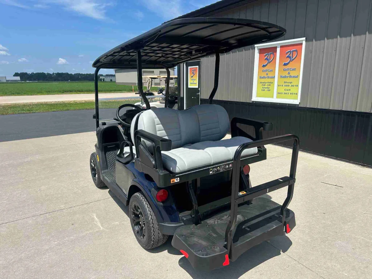 2027 E-Z-GO RXV 4 TOURING ST ELITE photo 4