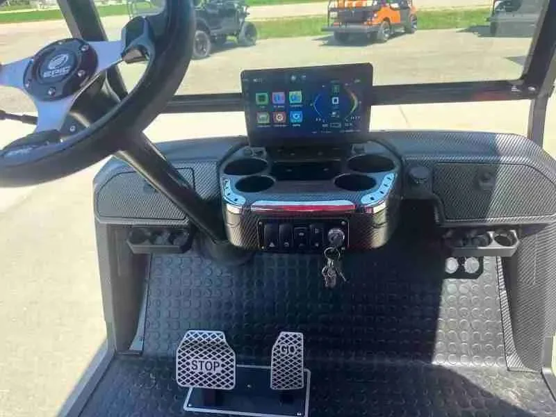 2025 Epic Carts E40 photo 13