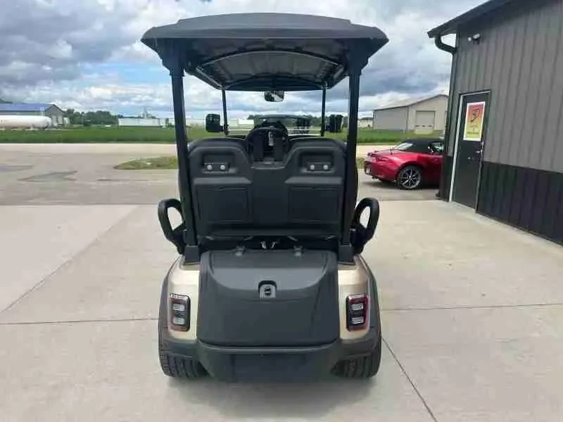2026 Epic Carts E40FX photo 5