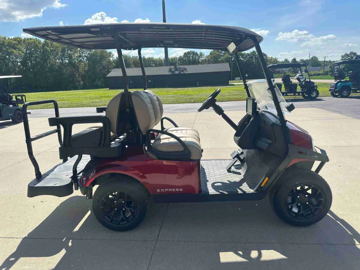 2027 E-Z-GO EXPRESS 4 TOURING ST photo 11