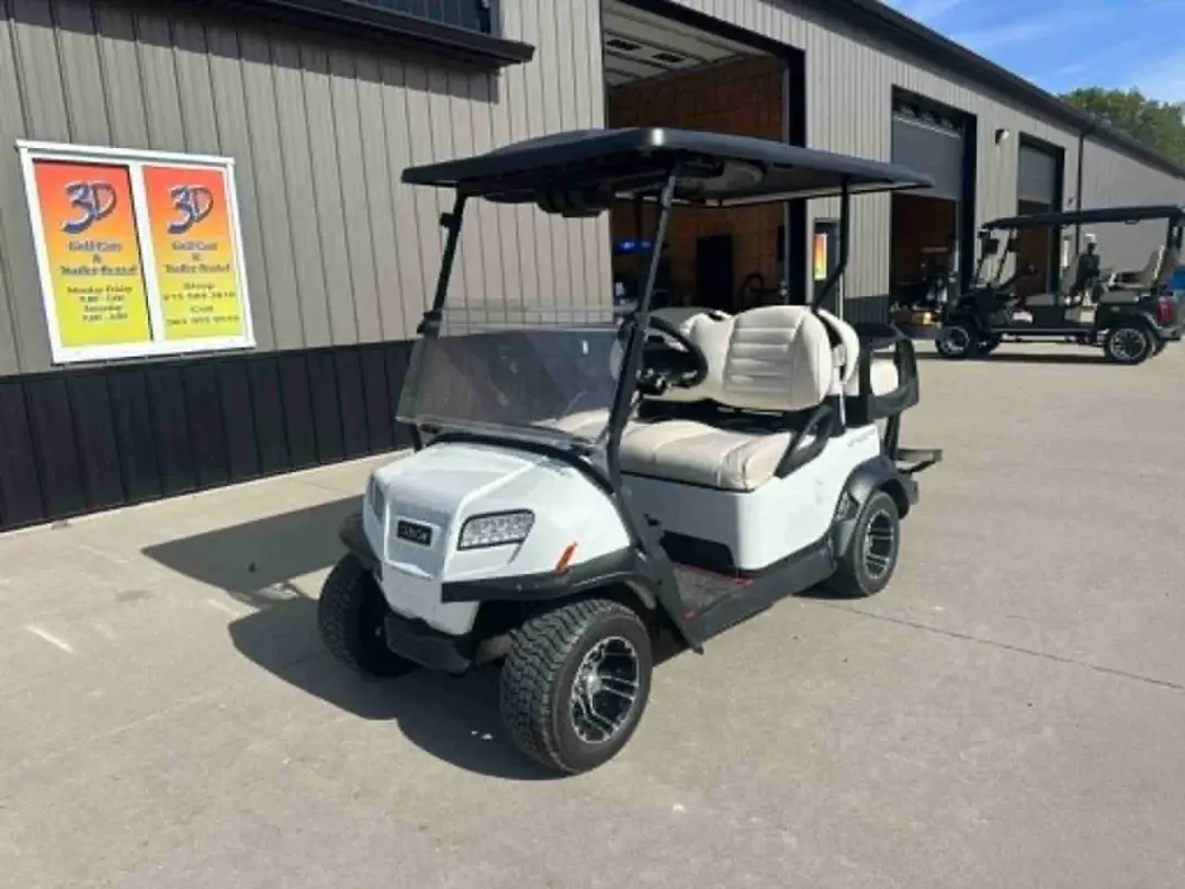 2018 Club Car Onward photo 1