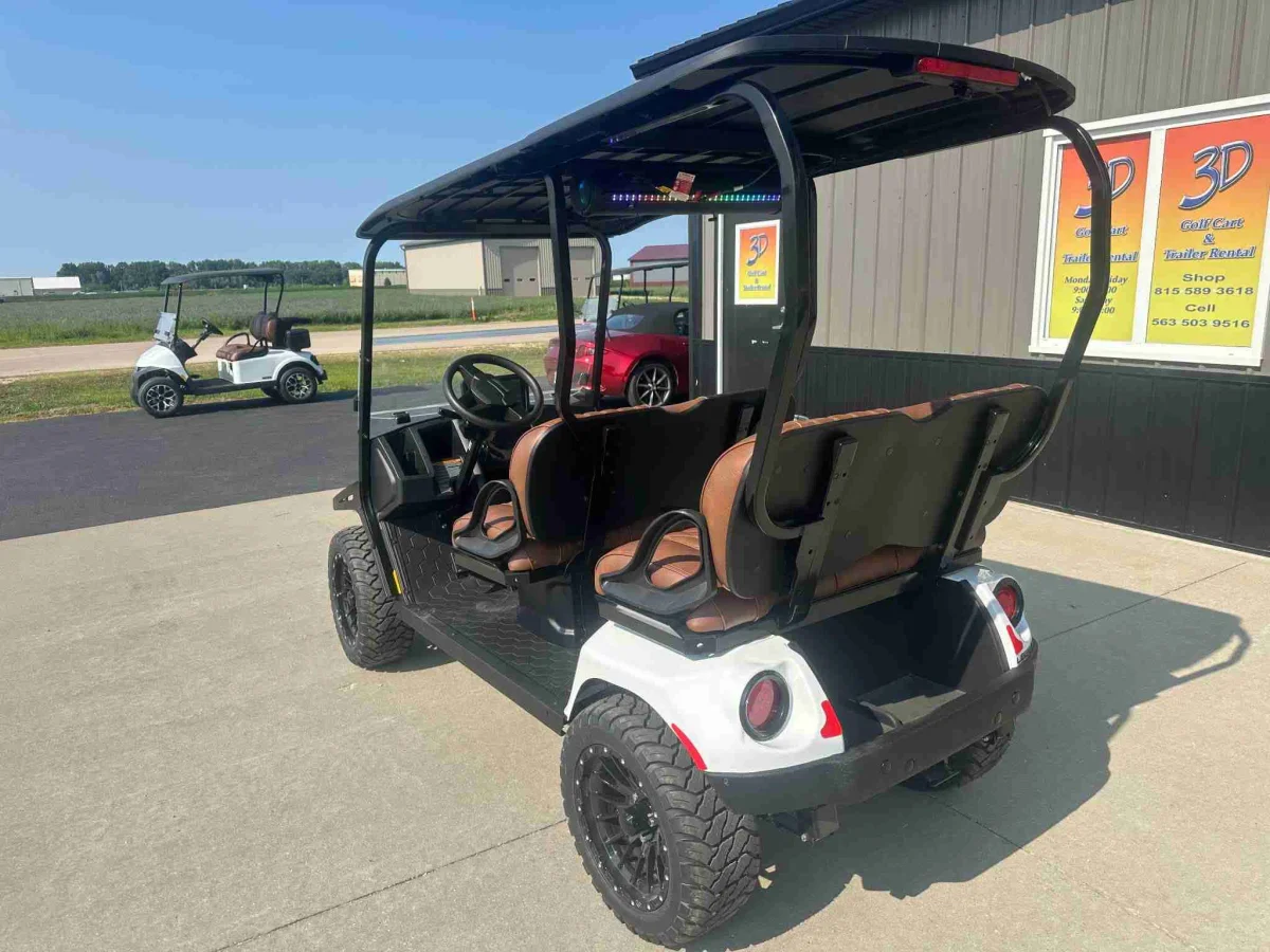 2027 E-Z-GO Liberty ELiTE Lithium photo 4