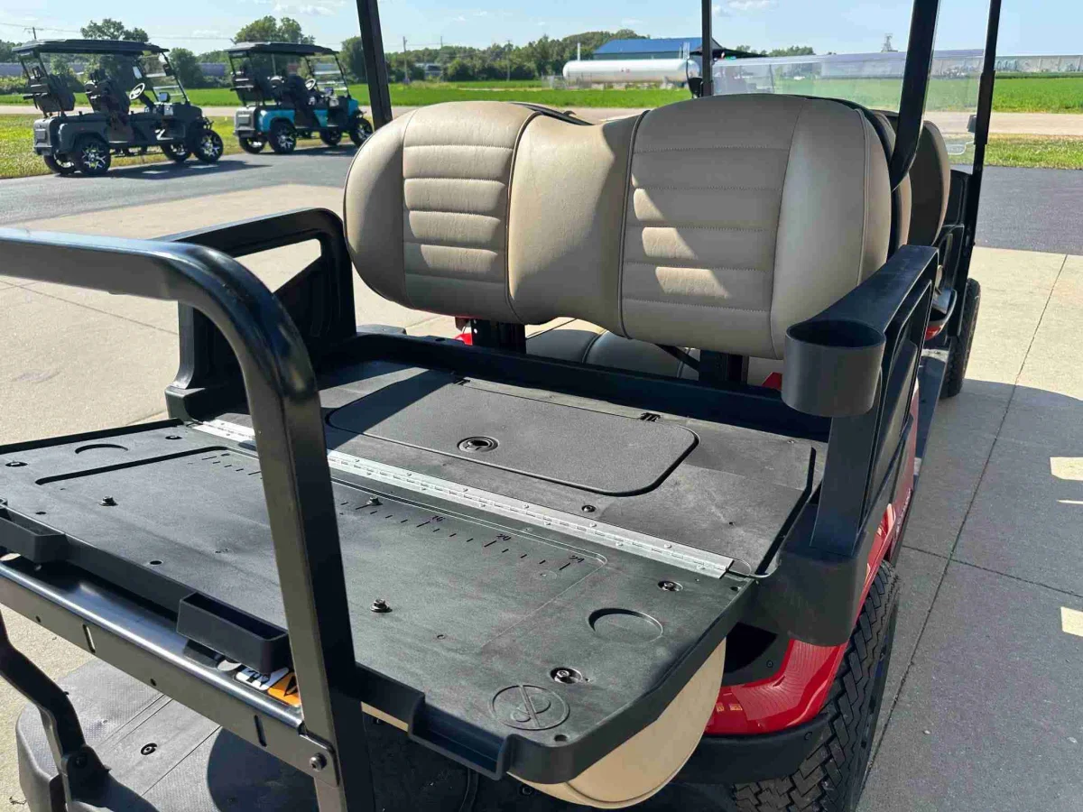 2027 E-Z-GO Express 6 Touring ST photo 7