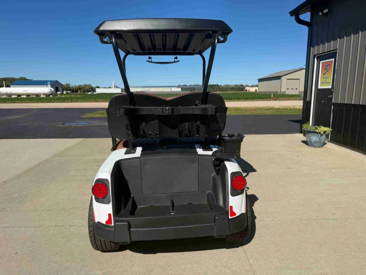 2026 E-Z-GO Freedom photo 5