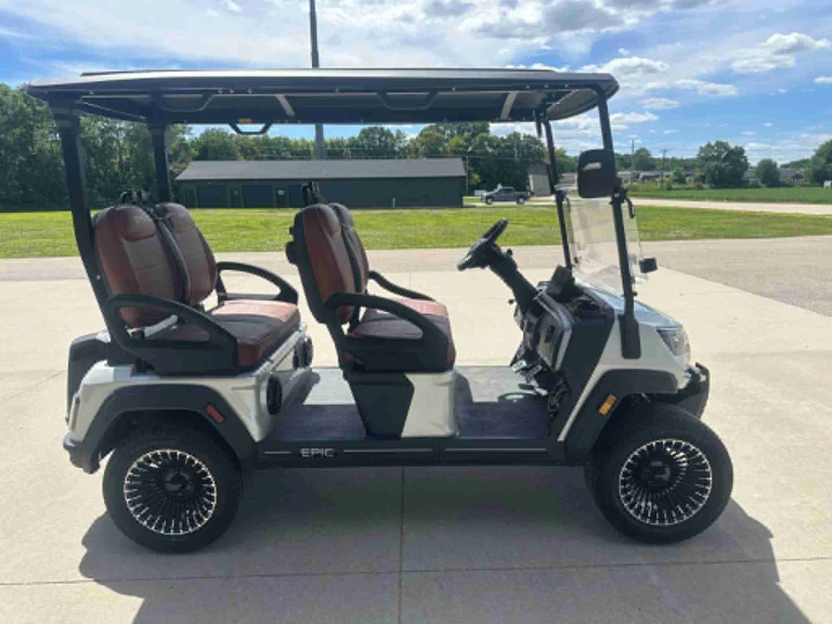 2026 Epic Carts E40FX photo 9