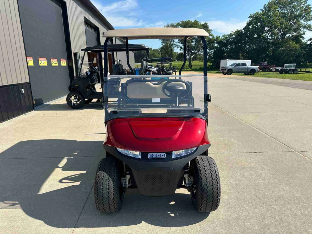 2027 E-Z-GO Valor photo 12