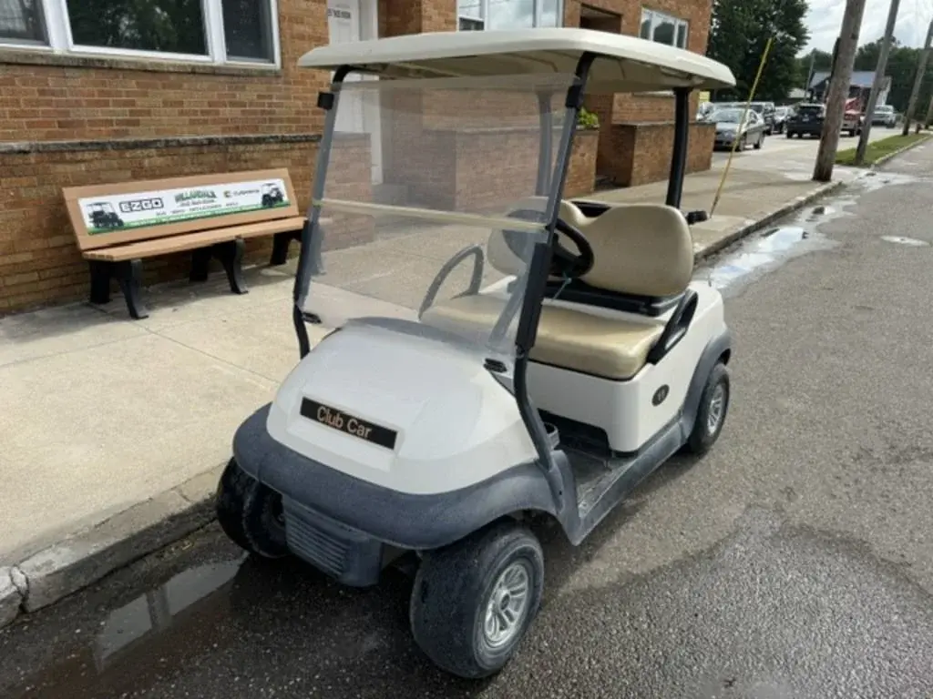 2018 Club Car Precedent photo 1