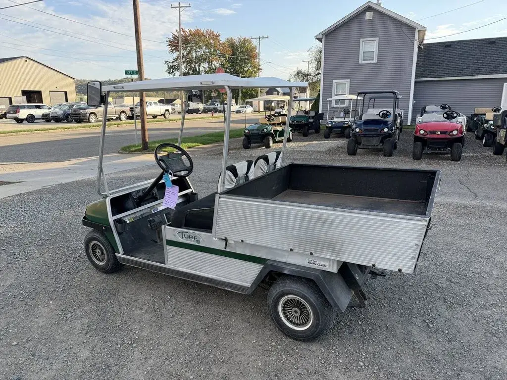 1999 Club Car Turf 2 Gas photo 4