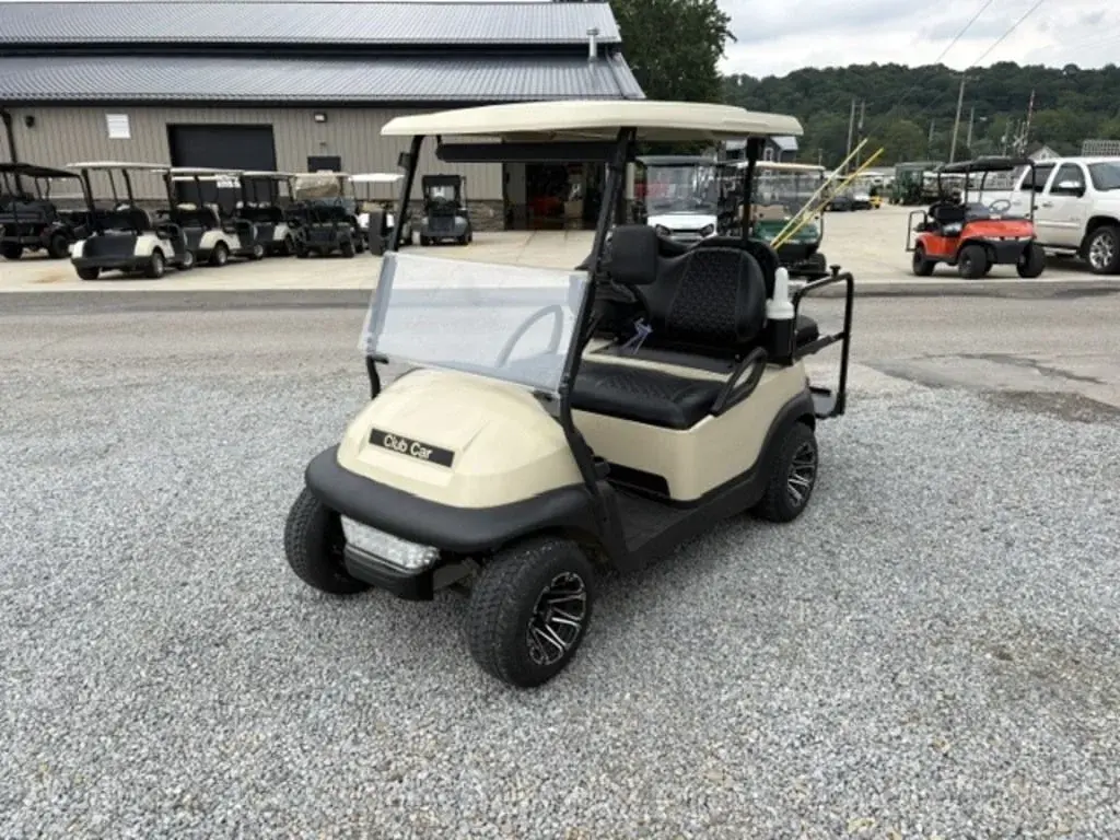 2014 Club Car Precedent photo 1