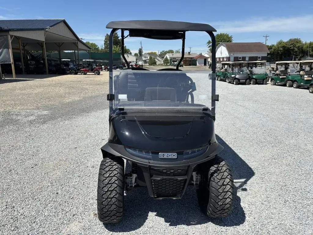 2026 E-Z-GO RXV ELiTE Lithium photo 4