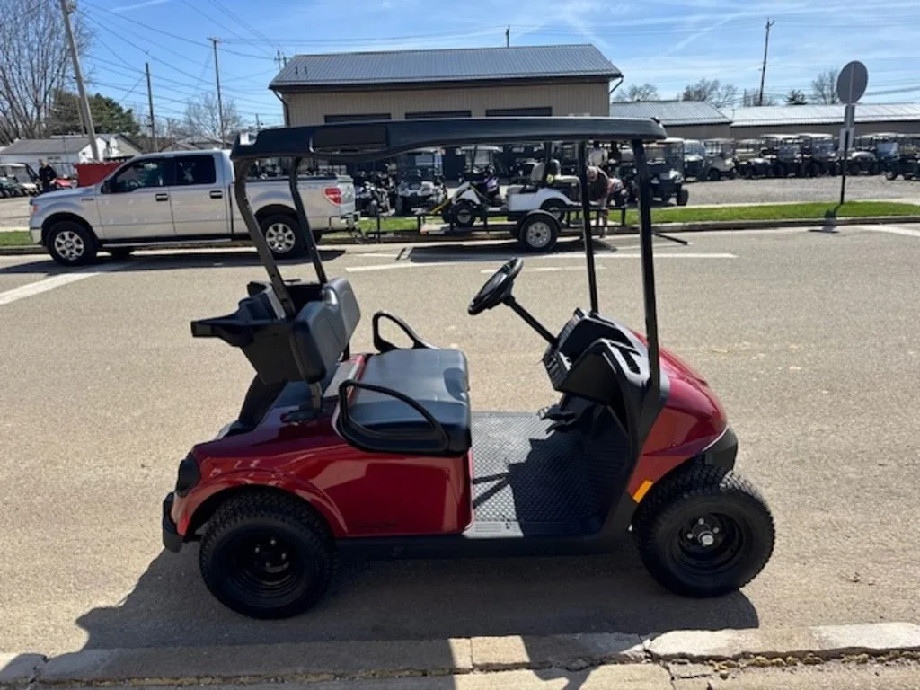 2026 E-Z-GO RXV 2 Valor S 48V Inferno Red photo 3