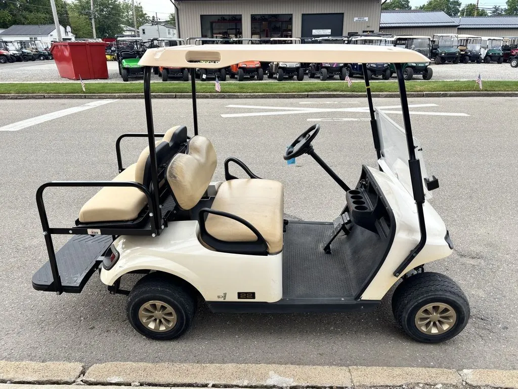 2020 E-Z-GO TXT photo 4