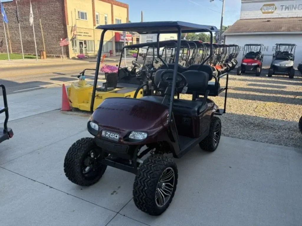 2018 E-Z-GO TXT photo 1