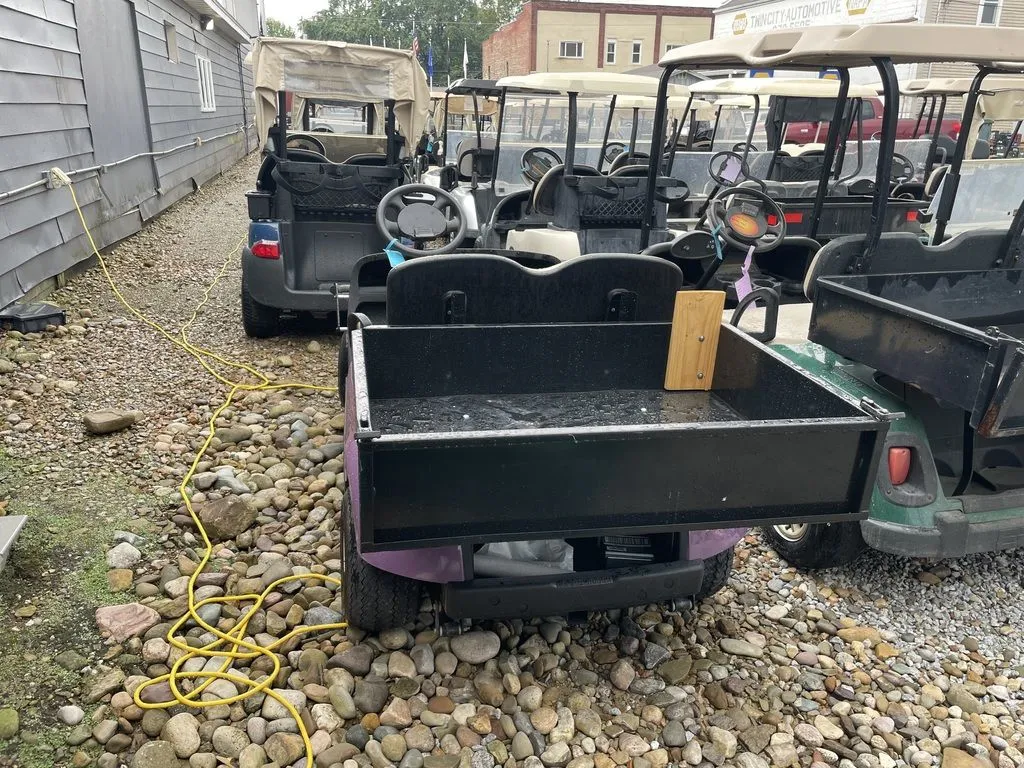 2018 E-Z-GO TXT photo 2