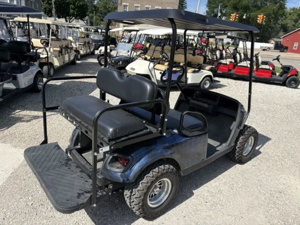2021 E-Z-GO TXT photo 4