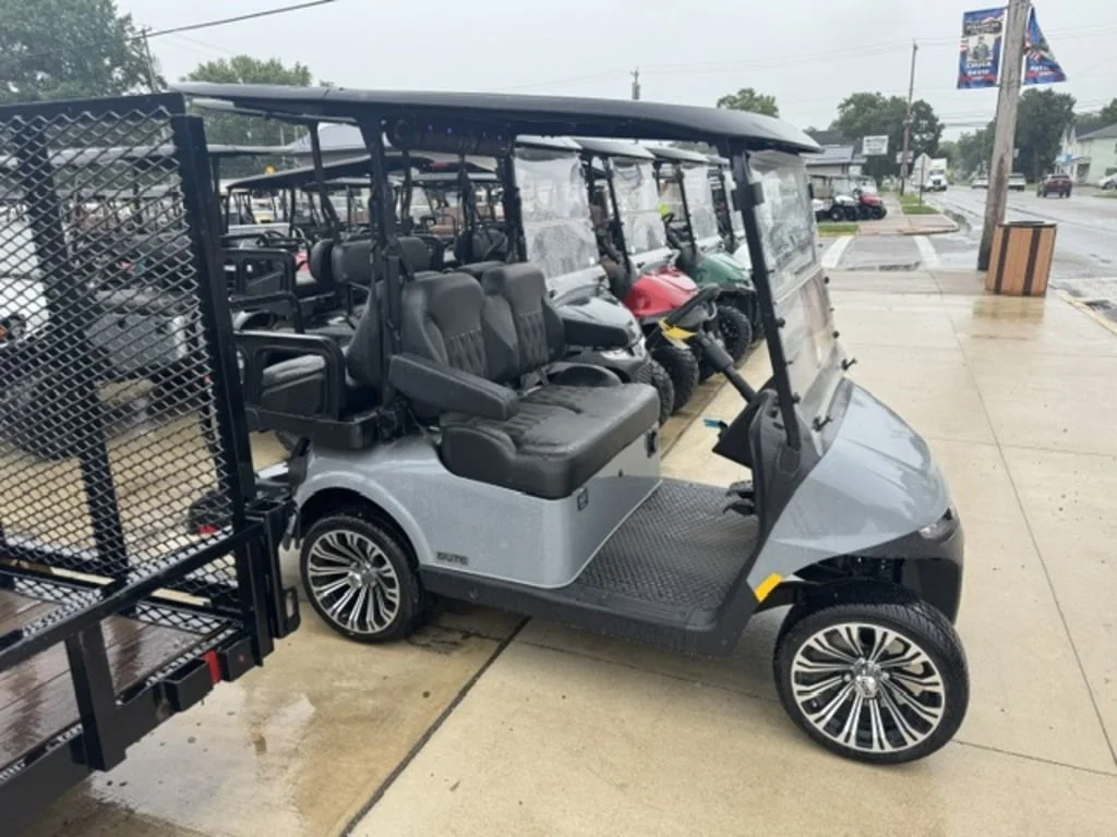 2026 E-Z-GO RXV ELiTE Lithium photo 4