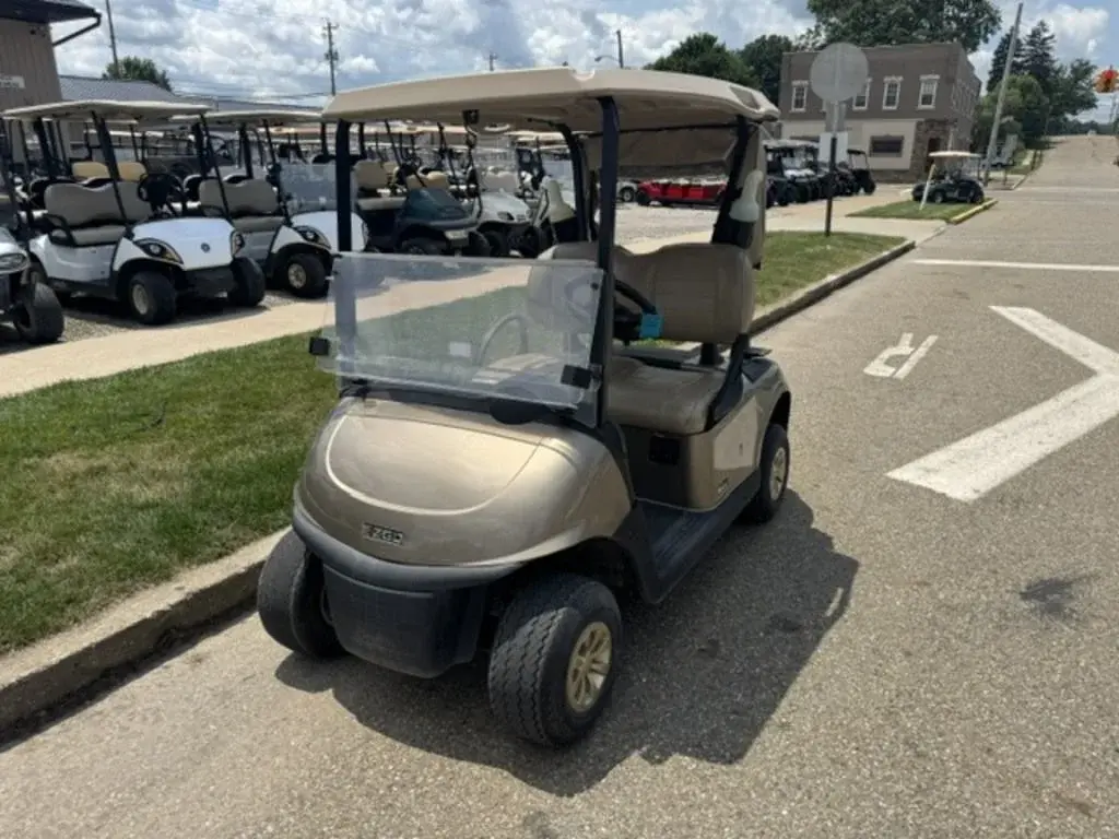 2020 E-Z-GO RXV ELiTE Lithium photo 1