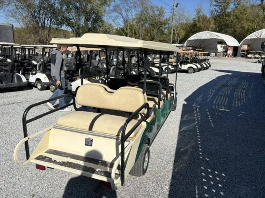 2021 Club Car Villager photo 3