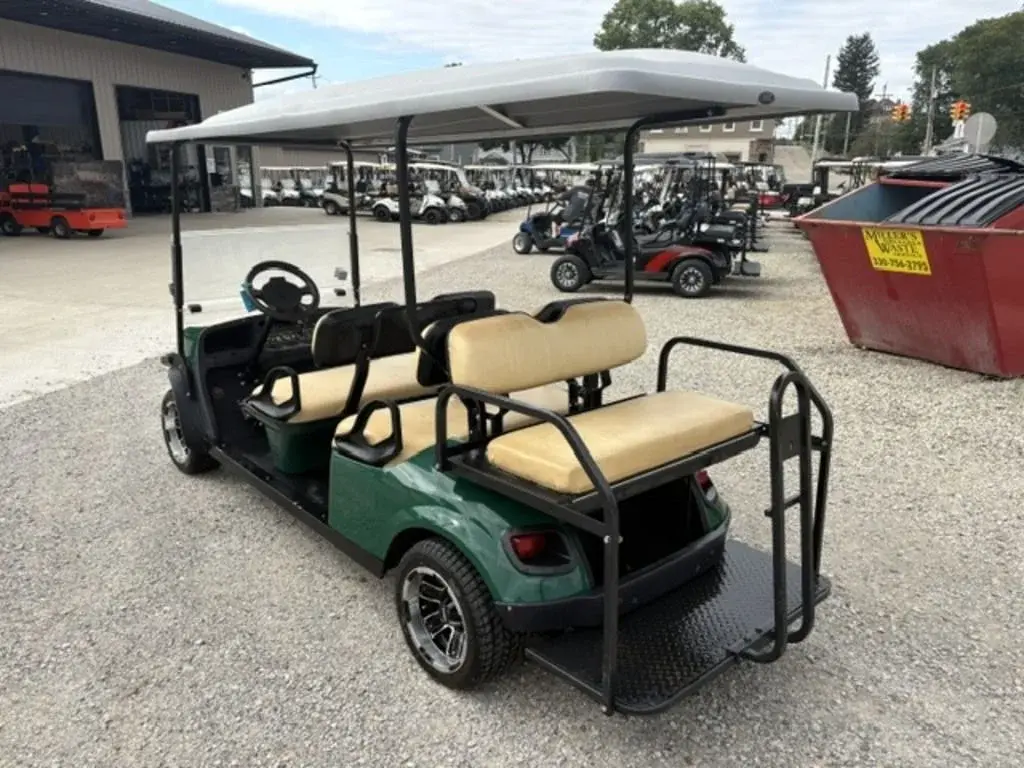 2017 Cushman Shuttle 4 photo 3