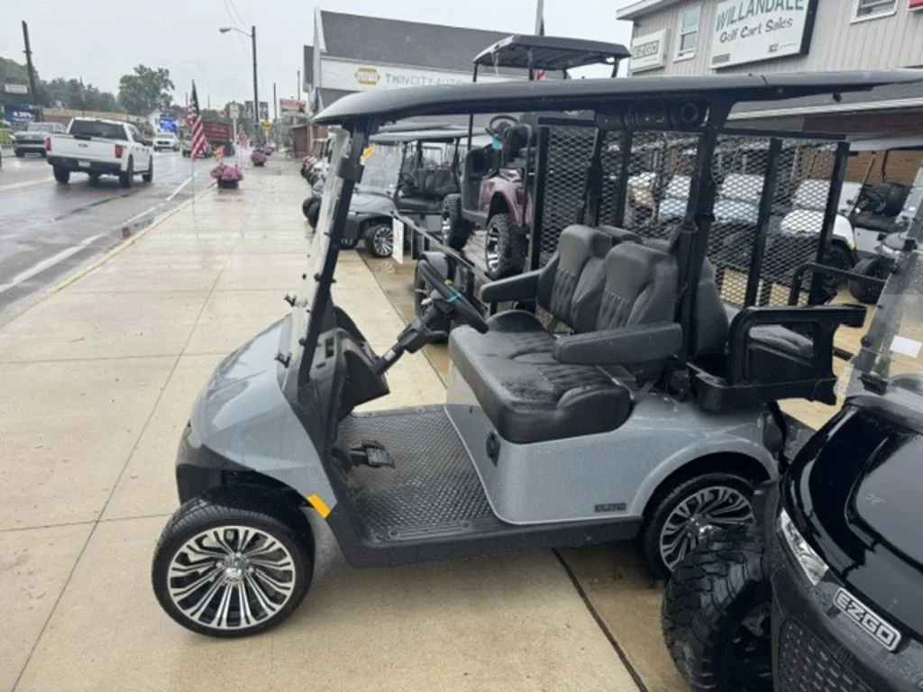 2026 E-Z-GO RXV ELiTE Lithium photo 2