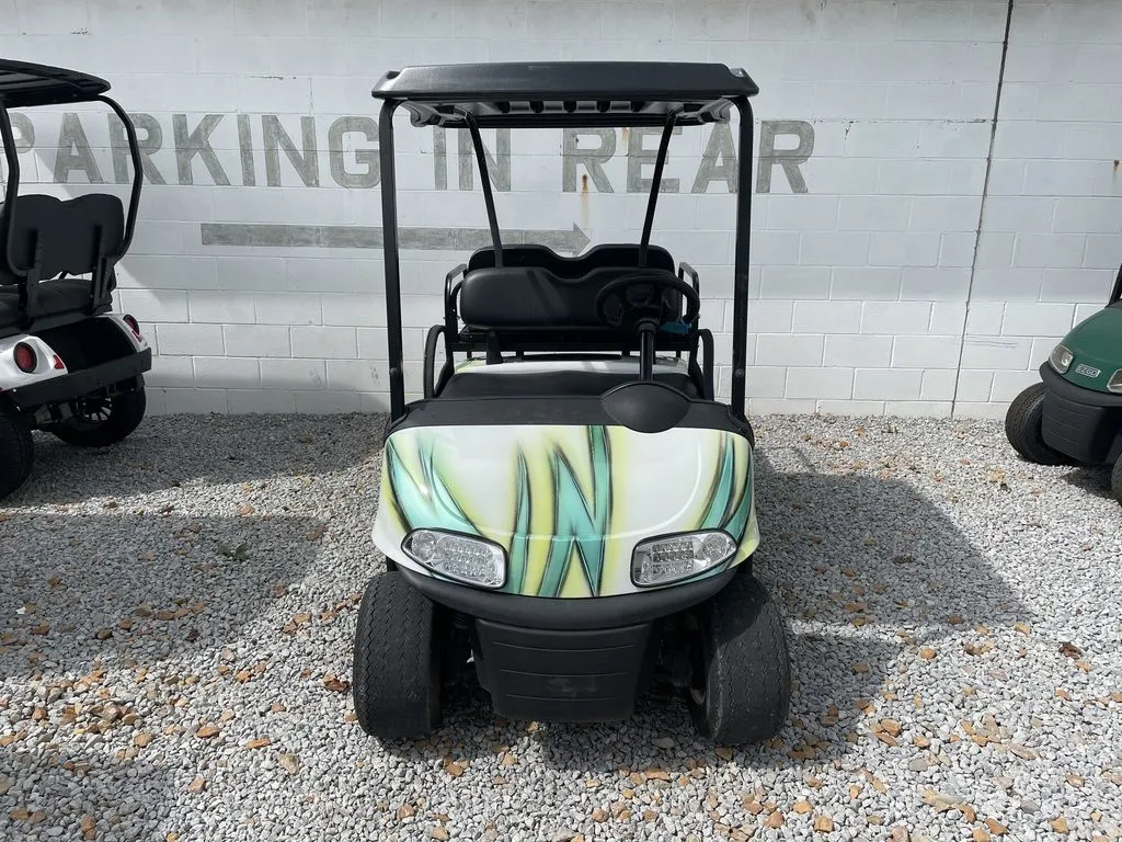 2018 E-Z-GO RXV photo 2
