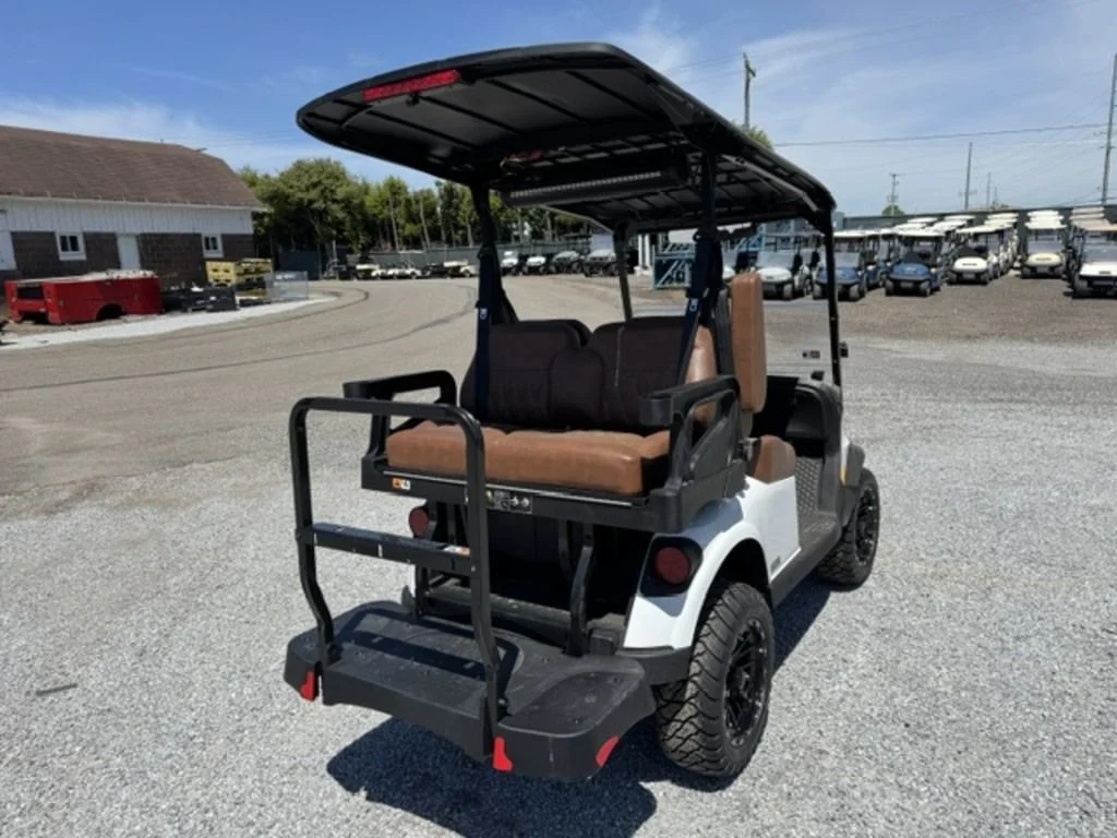 2026 E-Z-GO RXV ELiTE Lithium photo 4