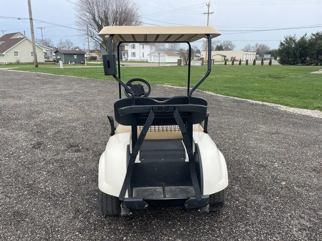 2021 E-Z-GO TXT photo 3