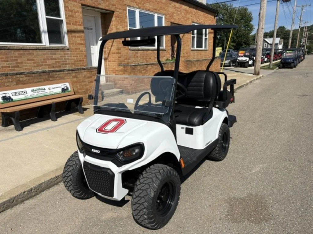2027 E-Z-GO Liberty photo 2