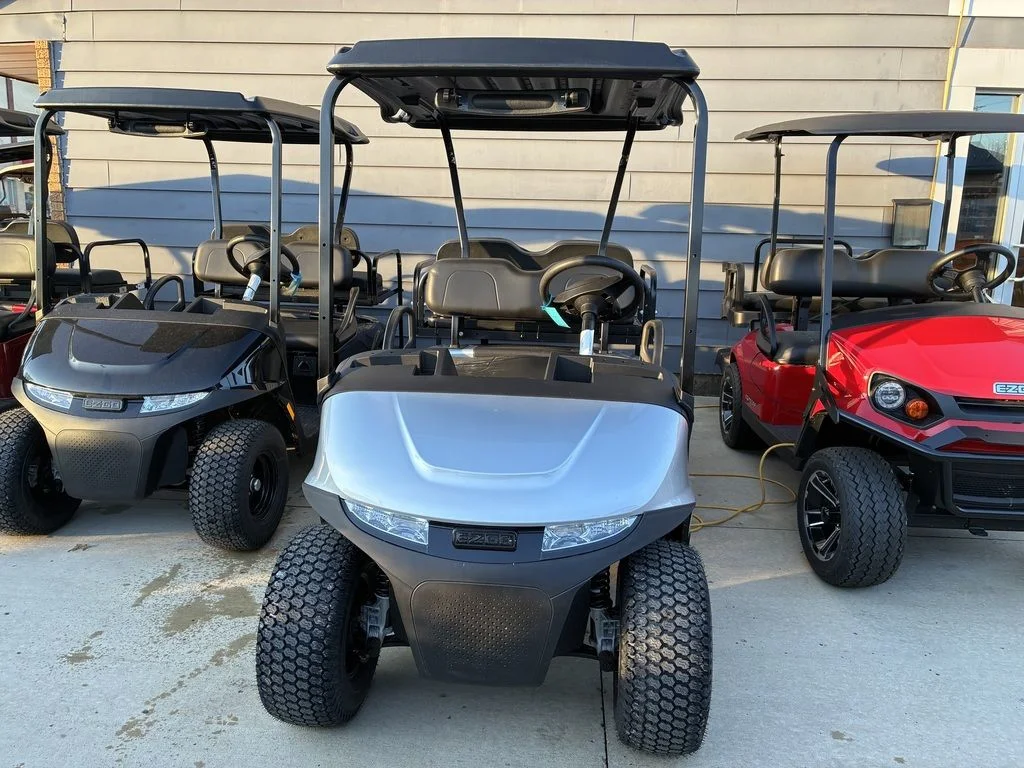 2026 E-Z-GO Valor 48V Electric photo 2