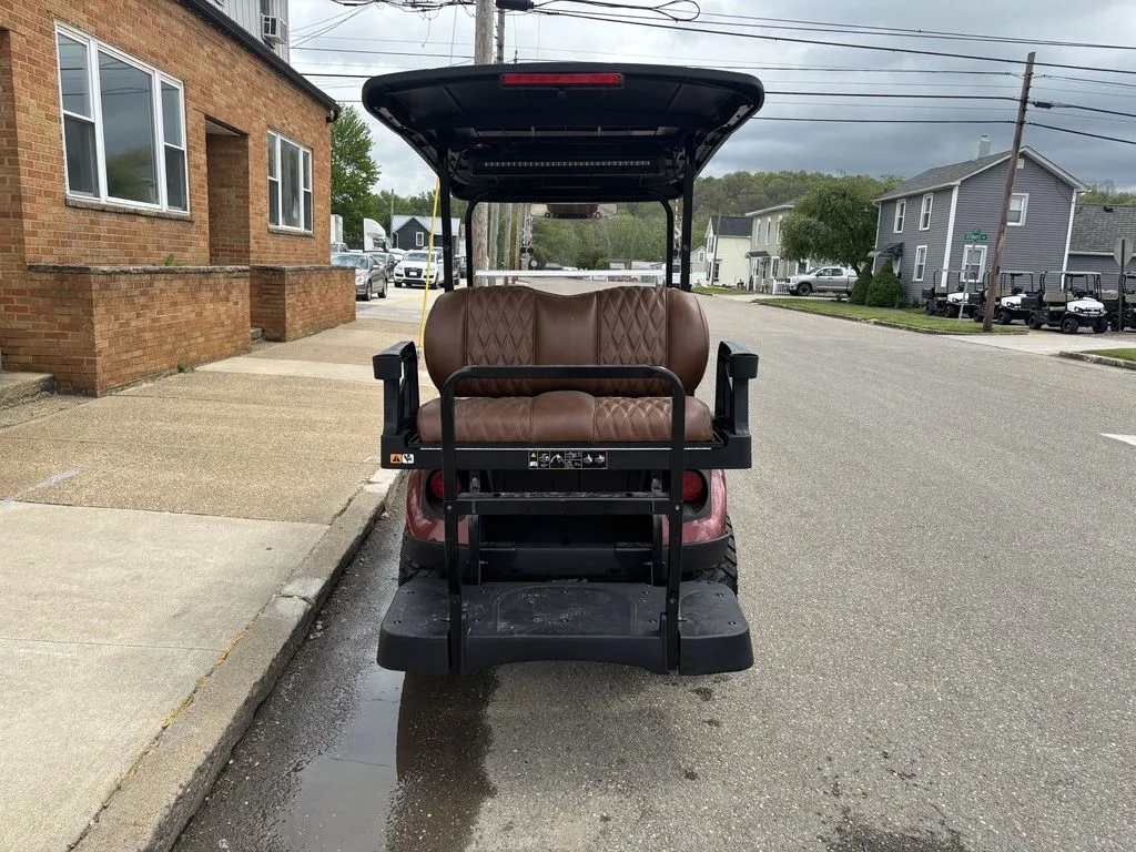 2026 E-Z-GO Express photo 2