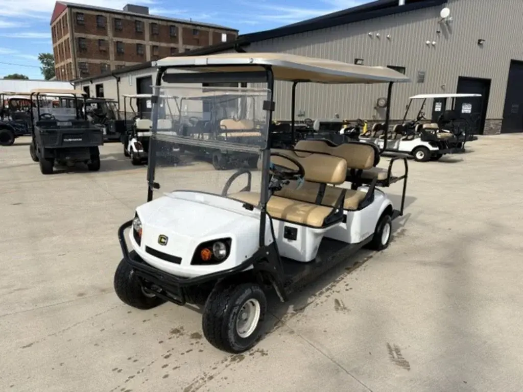 2021 Cushman Shuttle 6 photo 1