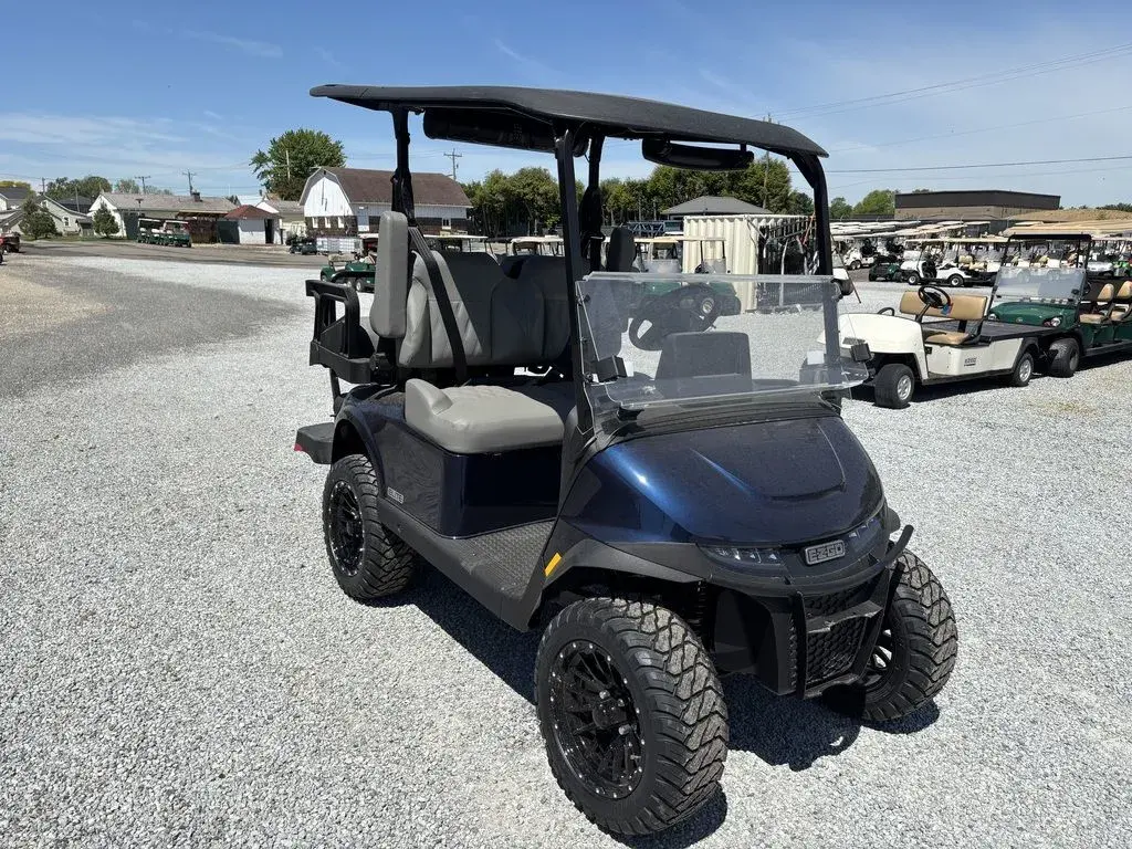 2026 E-Z-GO RXV ELiTE Lithium photo 1