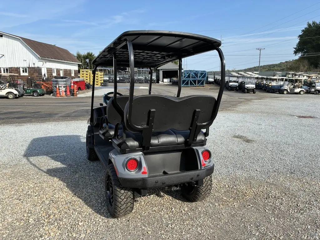 2026 E-Z-GO Liberty ELiTE Lithium photo 4