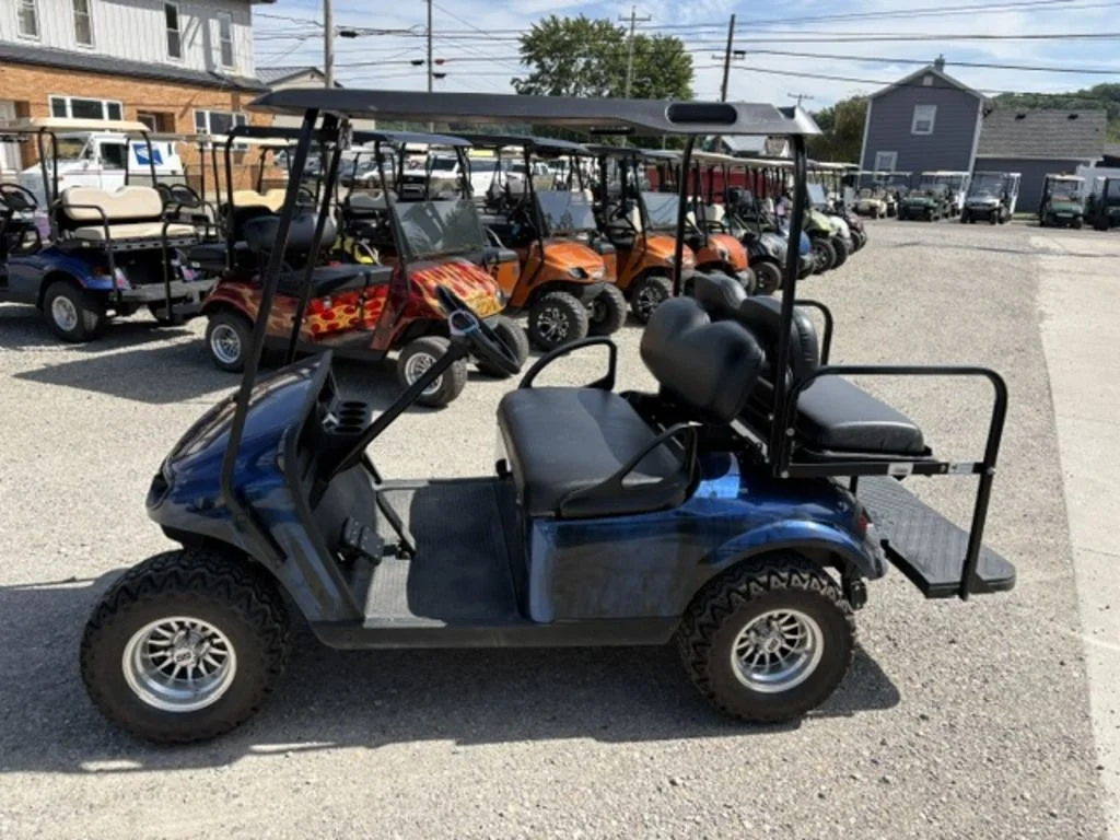 2021 E-Z-GO TXT photo 2