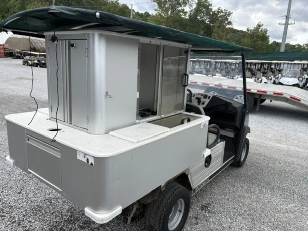 2017 Club Car Cafe Express photo 3
